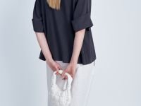 Блузка с укороченным рукавом