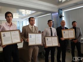 Именные стипендии Владимира Членова вручили 13 лучшим студентам и преподавателям