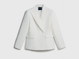 Приталенный двубортный жакет, Белый