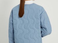 Куртка утепленная с v-образным вырезом