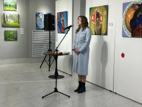 Выставка якутской художницы Миры Аргуновой открылась в Благовещенске