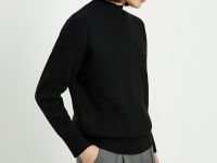 Трикотажный женский джемпер с длинным рукавом