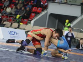 В Якутске стартовал международный турнир Романа Дмитриева по вольной борьбе