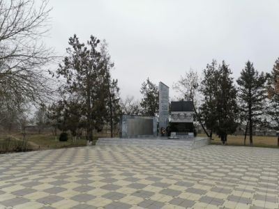 Братская могила участников борьбы за установление Советской власти на Ставрополье