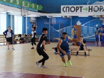 Предприятия Якутии сошлись в матчах за победу в Кубке труда