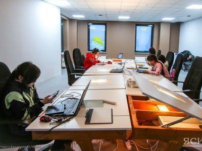 В России для школьников запущены двухлетние курсы по программированию