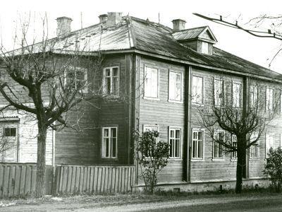 Здание, где была создана 1-я в Чухломе комсомольская ячейка