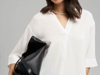 Легкая блузка свободного кроя