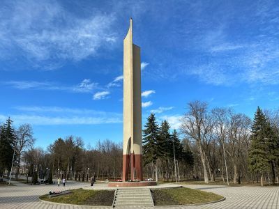 Памятник воинам, погибшим в годы гражданской и Великой Отечественной войн