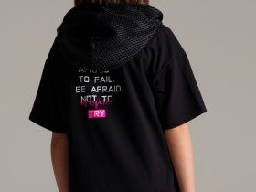 Фуфайка трикотажная для девочек (футболка)