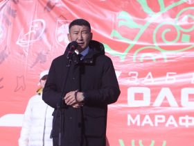 Фоторепортаж: как прошел «Забег Олонхо» в Якутске