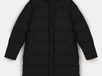 Утепленное пальто с воротником-стойкой