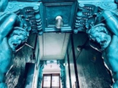 Петербург за закрытыми дверями: парадные лестницы и дворы-колодцы