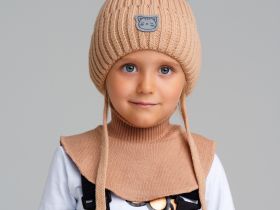 Шапка трикотажная для девочек