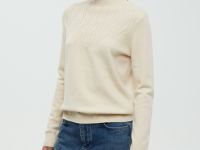 Джемпер с воротником-стойкой