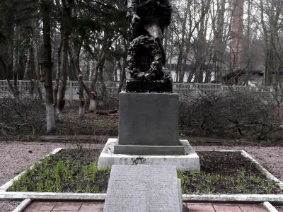 Братская могила воинов, погибших в 1943 г.