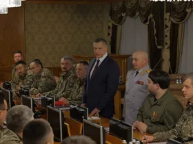 Юрий Трутнев встретился с отрядом вернувшихся с СВО добровольцев–госслужащих дальневосточных регионов