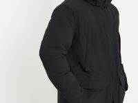 Пуховое пальто с накладными карманами