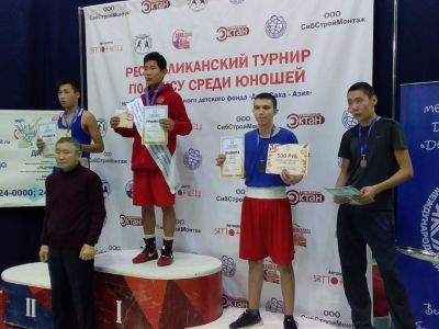 Турнир по боксу на призы фонда «Дети Саха-Азия» раскрыл новые таланты