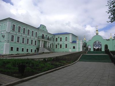 Белая гостиница Коренной Рождественско-Богородицкой пустыни