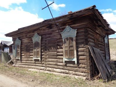 Дом жилой Минеевой с воротами