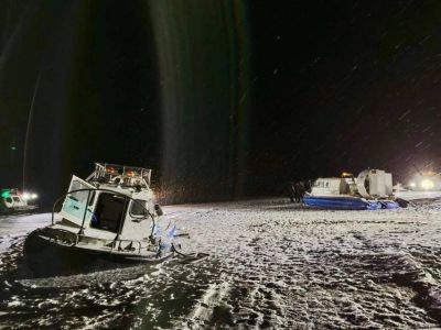 Четыре человека пострадали при столкновении судов на переправе Якутск — Нижний Бестях