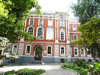 Здание духовного епархиального училища для девочек. Русский стиль