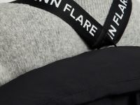 Утепленная куртка с капюшоном и воротником-стойкой