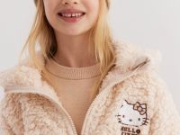 Бежевая куртка оверсайз на молнии с Hello Kitty и ушками для девочки Глория Джинс