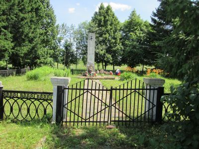 Памятник воинам 222 Смоленской стрелковой дивизии 33 армии, погибшим в борьбе с немецко-фашистскими захватчиками