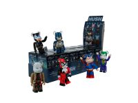 DC BBRCK100BATHSH Фигурка Medicom Toy 100% Bearbrick Chase Batman Hush, 1 фигурка