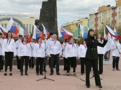 Митинг в честь героев-алмазодобытчиков прошел в Удачном