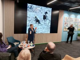 В Москве открыли памятную доску Василию Пескову