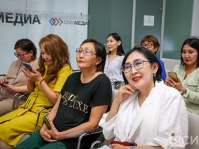 В Якутске отметили 75-летие журналиста Ивана Ксенофонтова