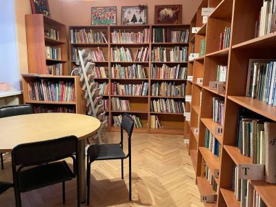 Библиотека № 18 д. Жостово
