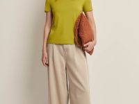 Футболка полуприлегающего силуэта