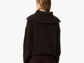 Женский свитер Lacoste с высоким воротом на молнии классического кроя