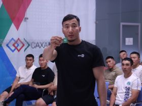 Сдвижков и Матаннанов — в первом круге мас-рестлинга. Участники Игр Дыгына вытянули жребий