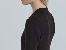 Платье в рубчик с воротником поло, Коричневый