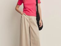 Футболка приталенного силуэта