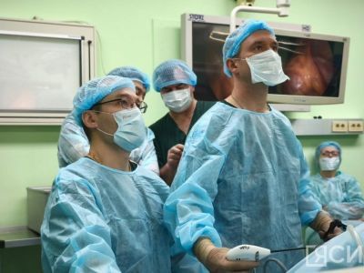 В Якутии врачи провели операцию девочке с тремя почками