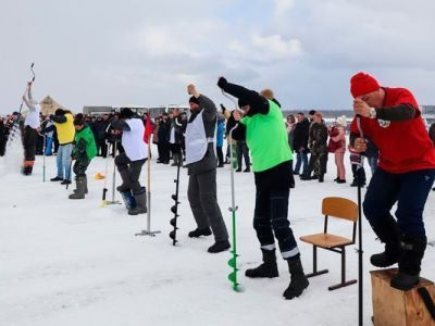 Соревнования по зимней рыбалке и турслет сотрудников УФСИН состоялись в Якутии