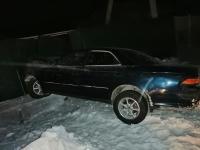 В Якутии в автомобильной аварии пострадали водитель и пассажирка-школьница