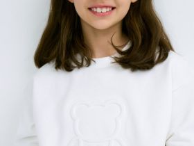 Свитшот с объёмным принтом для девочек, Белый