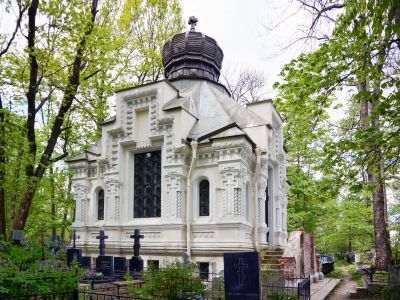 Надгробие Юрьевских Б.А., Г.А.