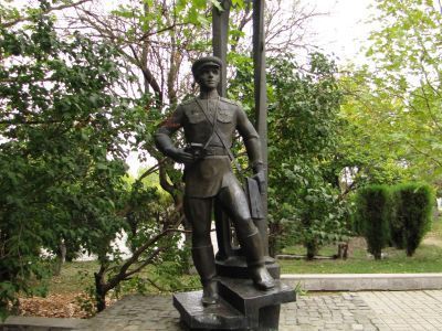 Памятный знак в честь журналистов,  погибших в годы Великой Отечественной войны