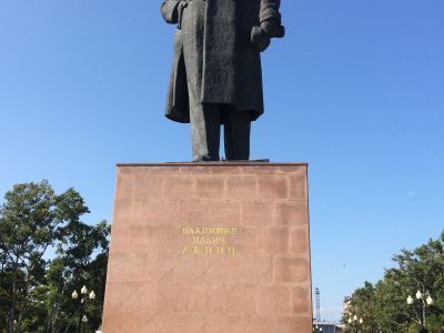 Памятник В.И.Ленину