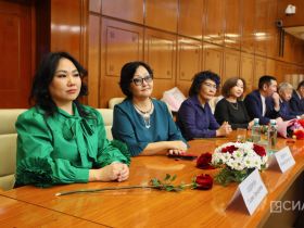 В Якутии вручили государственные награды многодетным матерям