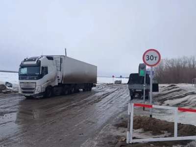 В Якутии понижена грузоподъемность на ледовых переправах трасс «Вилюй» и «Колыма»