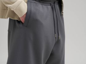 Свободные шорты с эластичным поясом